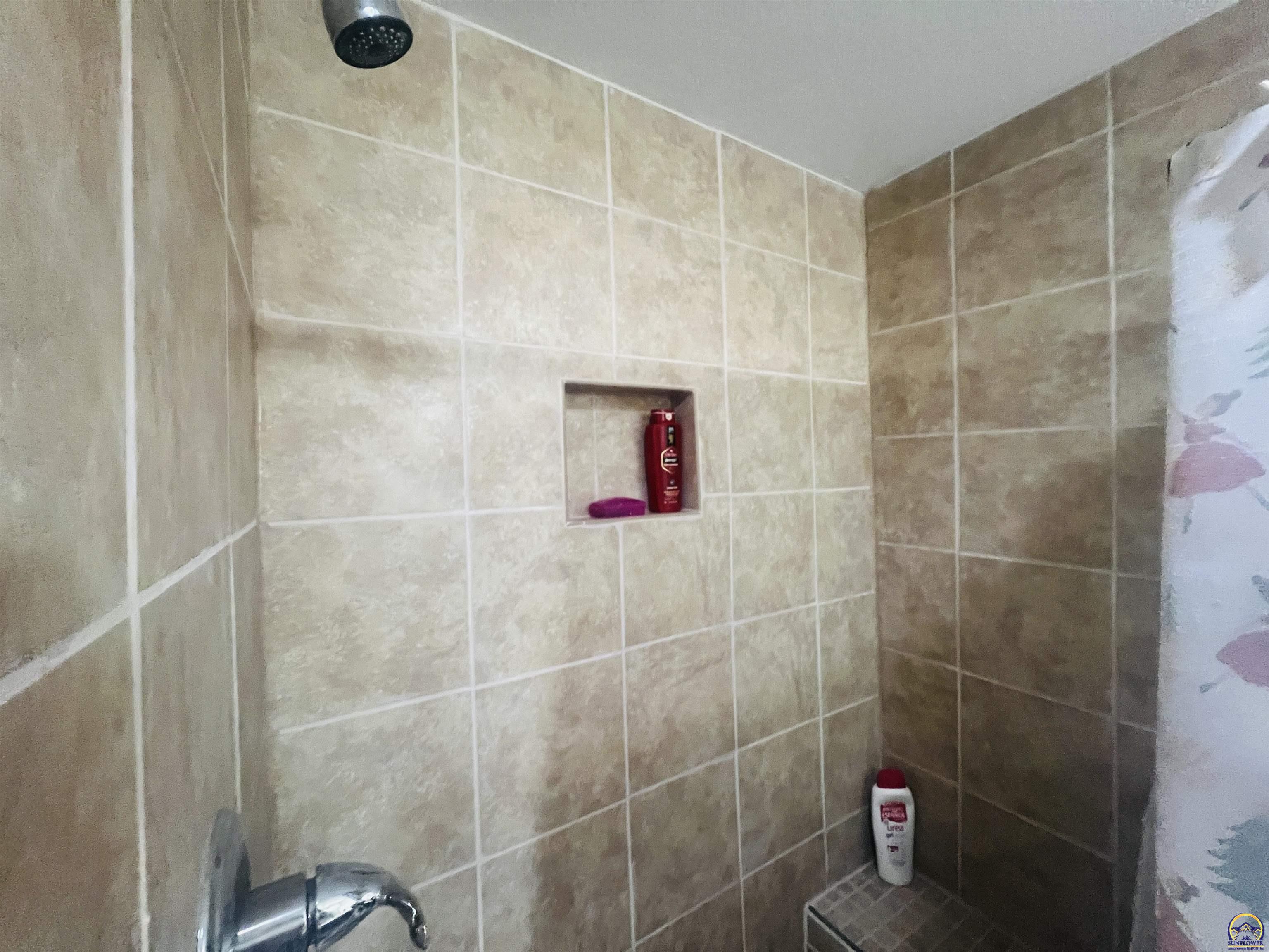 6005 Southwest 44th Street Topeka, KS 66610 - Photo 23 of 70