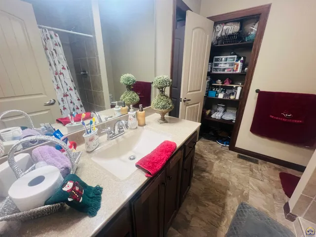 $310,000 | 6005 Southwest 44th Street, Topeka, KS 66610