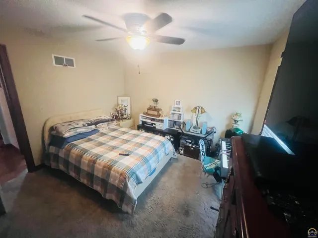 $310,000 | 6005 Southwest 44th Street, Topeka, KS 66610