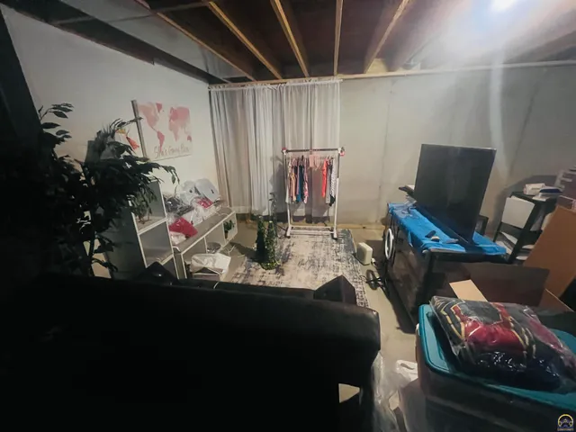 $310,000 | 6005 Southwest 44th Street, Topeka, KS 66610