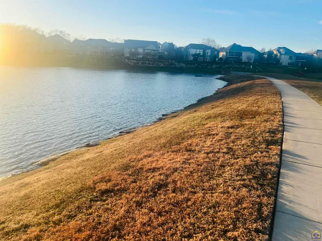 $310,000 | 6005 Southwest 44th Street, Topeka, KS 66610