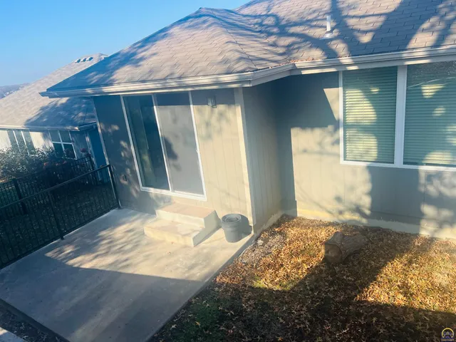 $310,000 | 6005 Southwest 44th Street, Topeka, KS 66610