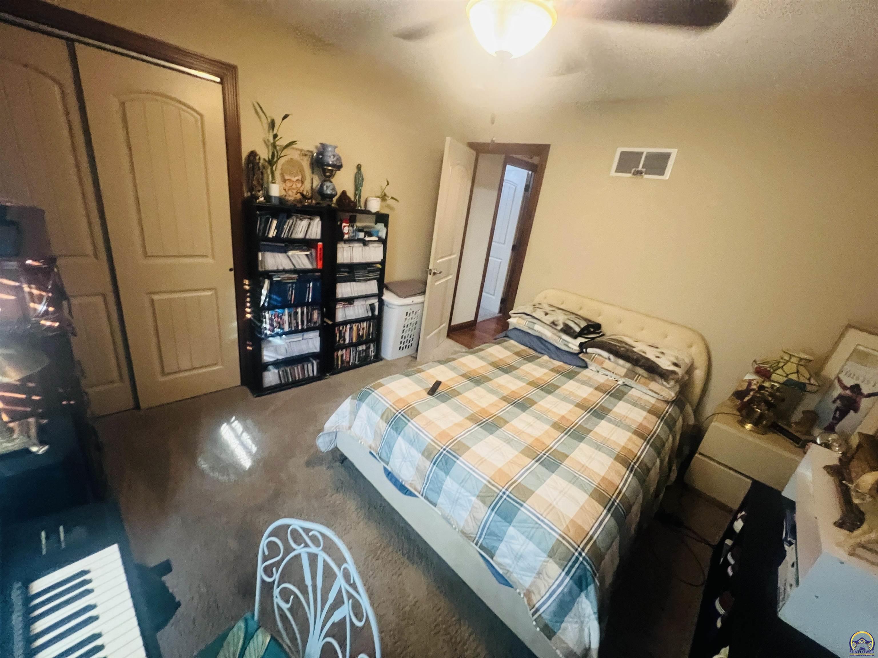 6005 Southwest 44th Street Topeka, KS 66610 - Photo 7 of 70