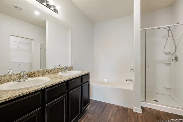 $275,000 | 15237 Snug Harbor Way, Von Ormy, TX 78073