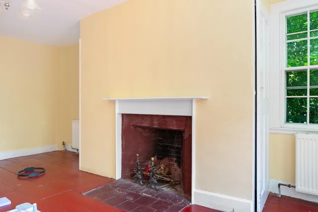 $649,000 | 83 Bath Road, Wiscasset, ME 04578