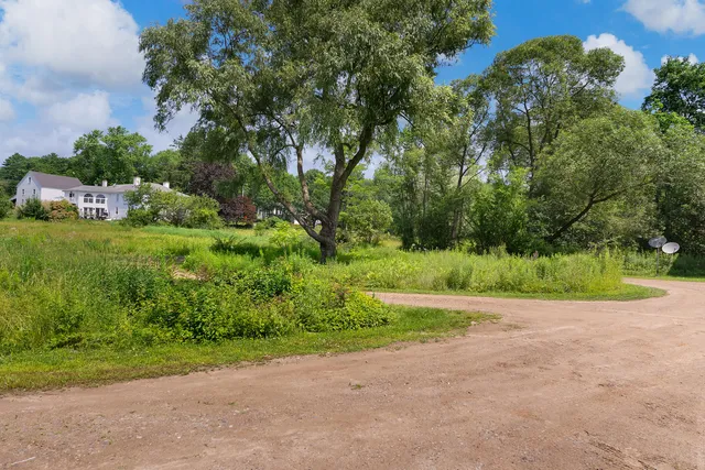 $649,000 | 83 Bath Road, Wiscasset, ME 04578