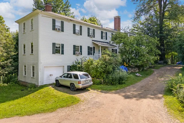 $649,000 | 83 Bath Road, Wiscasset, ME 04578