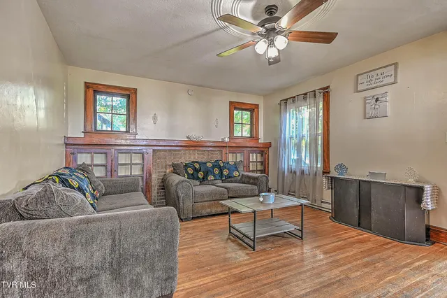 $190,000 | 416 Moore Street, Bristol, VA 24201