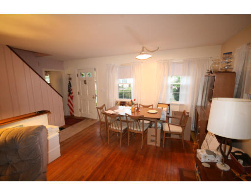 31 Stratford Road Natick, MA 01760 - Photo 4 of 11