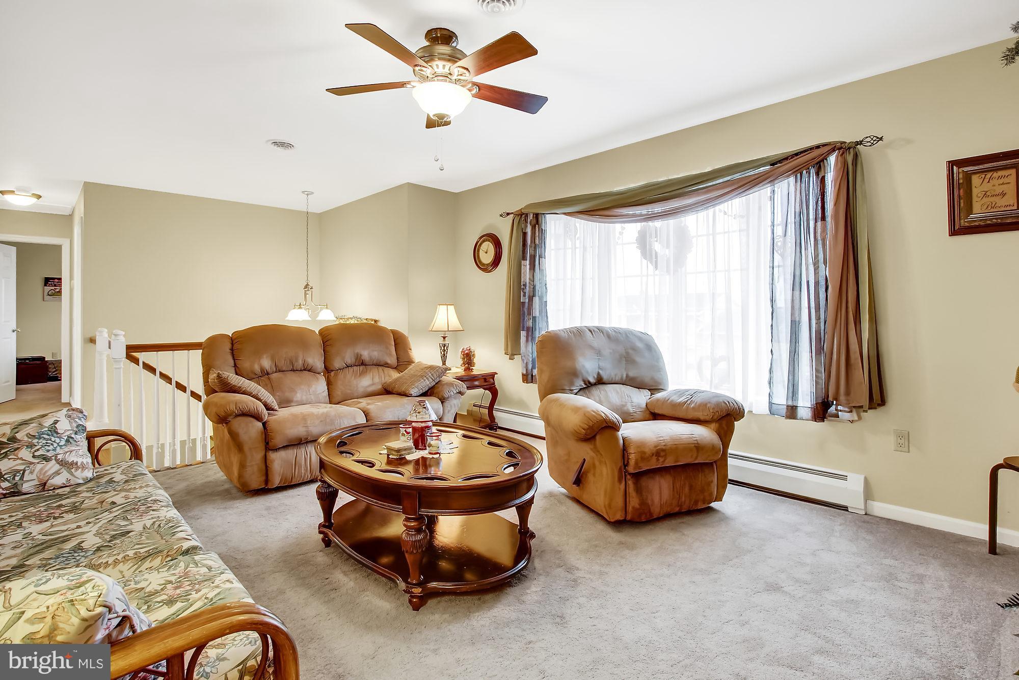 19 Heatherland Road Middletown, PA 17057 - Photo 4 of 40 Gallery Image 4