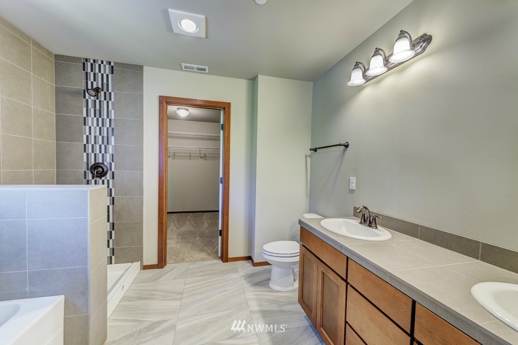 7 B Fern Road, Unit B Everett, WA 98203 - Photo 9 of 14
