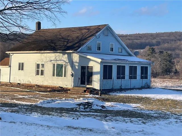 $319,500 | 2617 County Road 32, Oxford, NY 13830