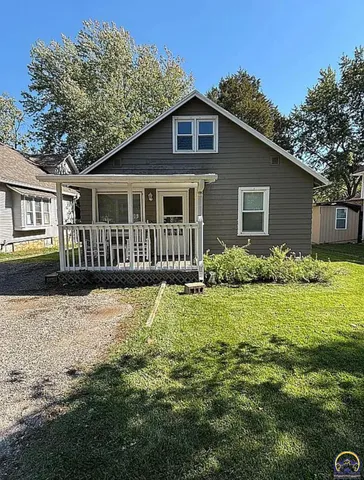 $109,999 | 2328 Southeast Maryland Avenue, Topeka, KS 66605