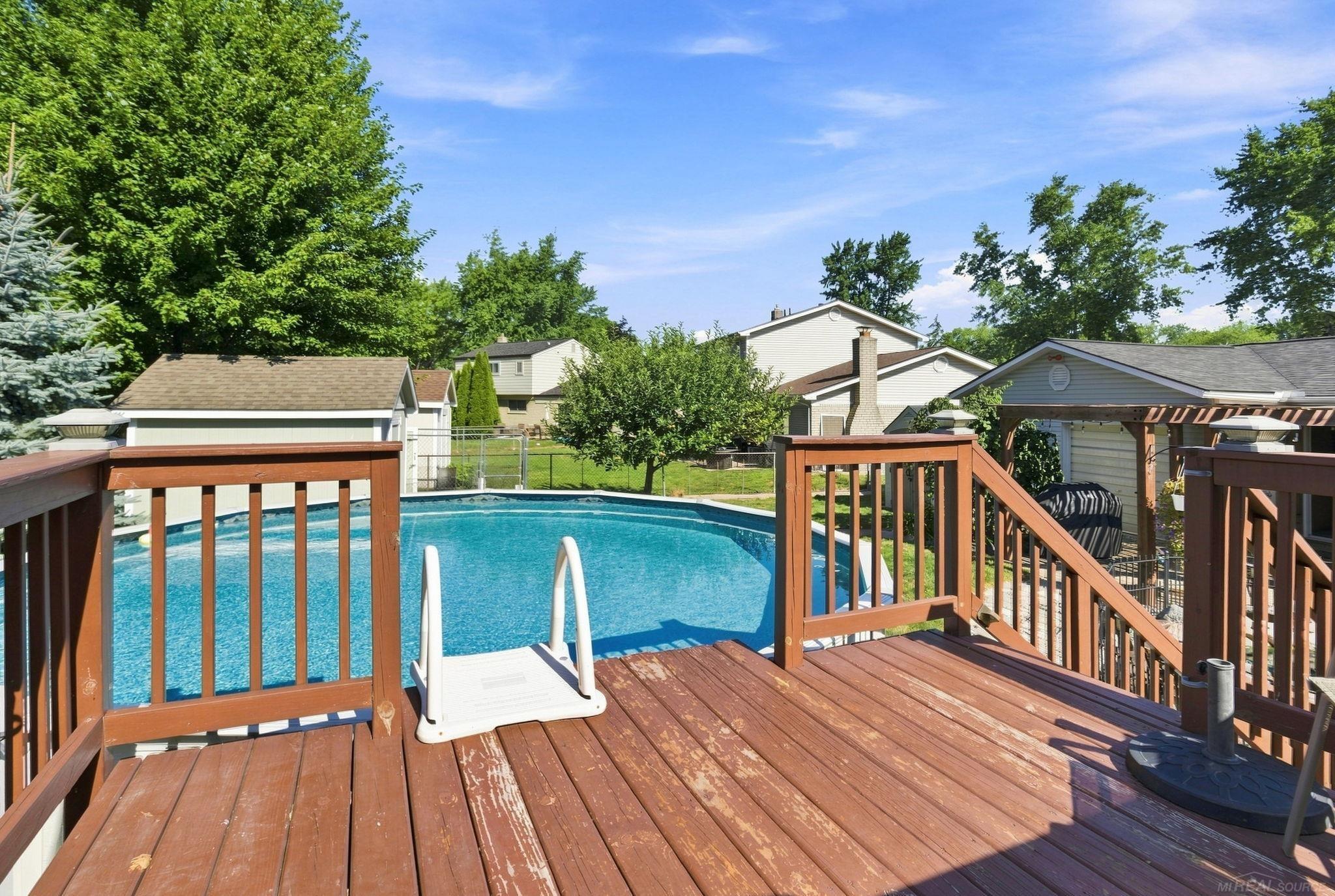 34710 Devonshire Road New Baltimore, MI 48047 - Photo 28 of 30 50217636-88438a12-7d19-4f69-80a8-958ac7c0d675.JPG