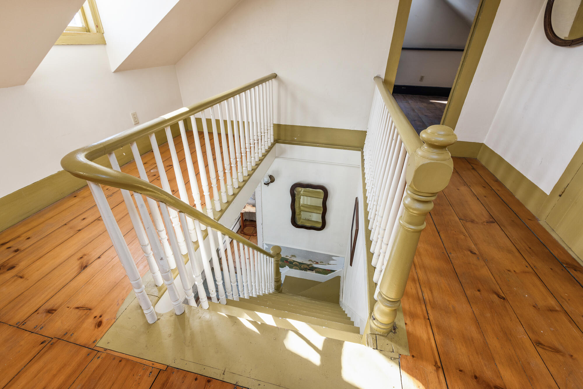 211 Pleasant Valley Road Cumberland, ME 04021 - Photo 24 of 52 Staircase-3