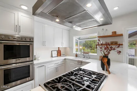 $1,825,000 | 3818 Cedarbend Drive, Glendale, CA 91214