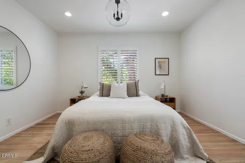 $1,825,000 | 3818 Cedarbend Drive, Glendale, CA 91214