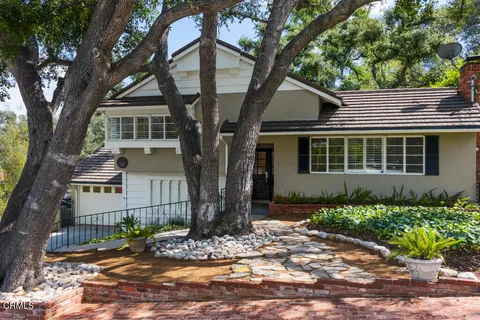 $1,825,000 | 3818 Cedarbend Drive, Glendale, CA 91214