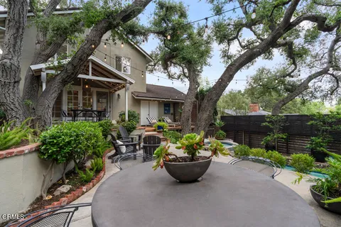 $1,825,000 | 3818 Cedarbend Drive, Glendale, CA 91214