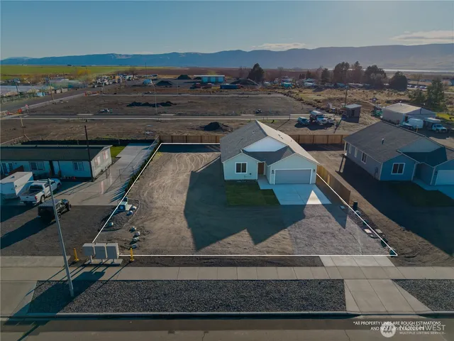 $429,000 | 608 4th Street, Mattawa, WA 99349