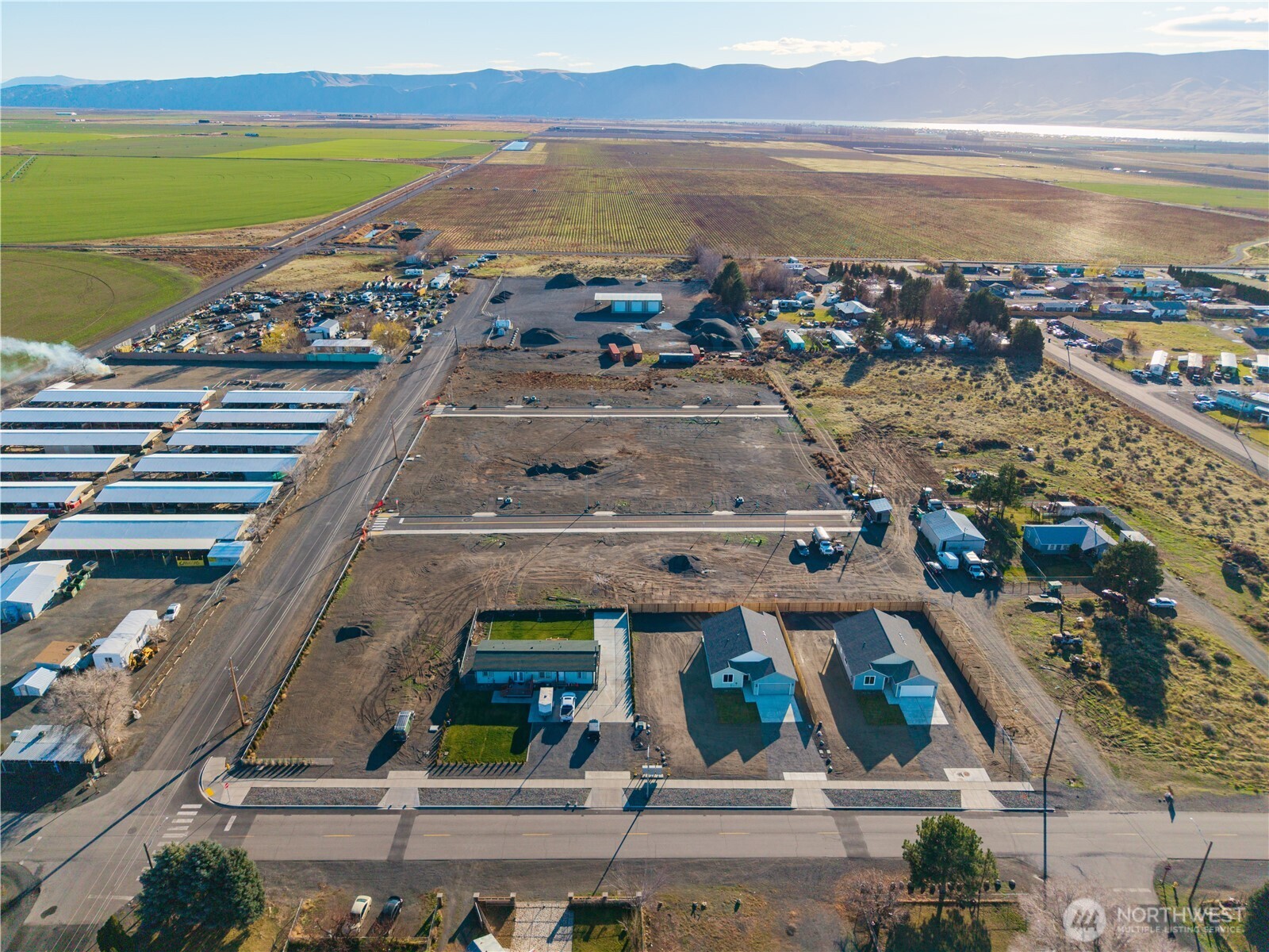 608 4th Street Mattawa, WA 99349 - Photo 37 of 40 a view of a city with an ocean view
