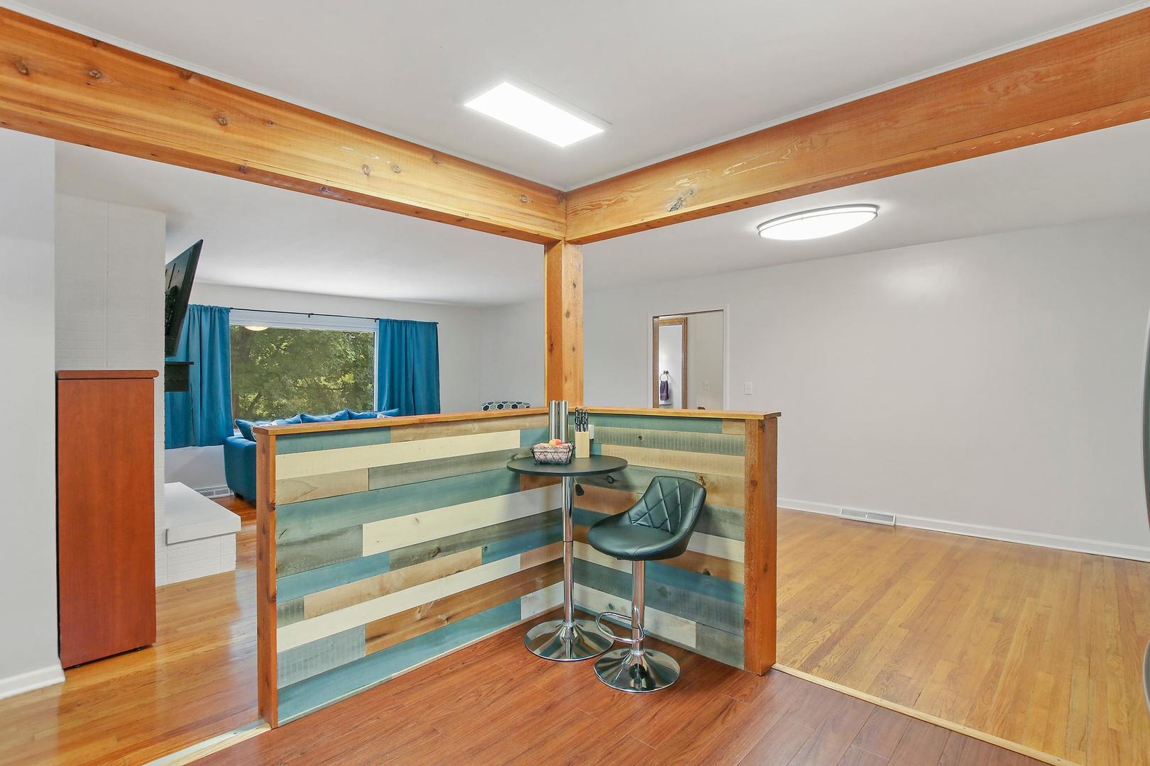 703 Crestview Drive Ingleside, IL 60041 - Photo 11 of 28 a room with table and chairs