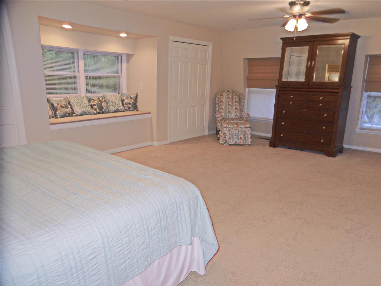 6405 Old State Road Evansville, IN 47710 - Photo 13 of 25 Gallery Image 13