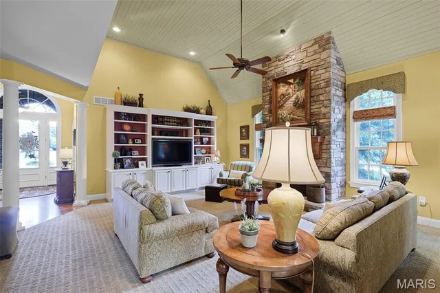 $1,050,000 | 7411 Creek Ridge Lane, Edwardsville, IL 62025