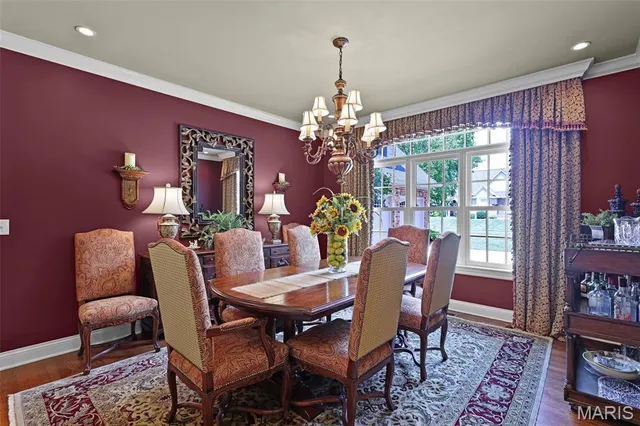 $1,050,000 | 7411 Creek Ridge Lane, Edwardsville, IL 62025