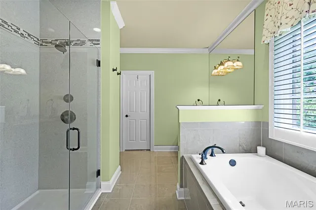 $1,050,000 | 7411 Creek Ridge Lane, Edwardsville, IL 62025