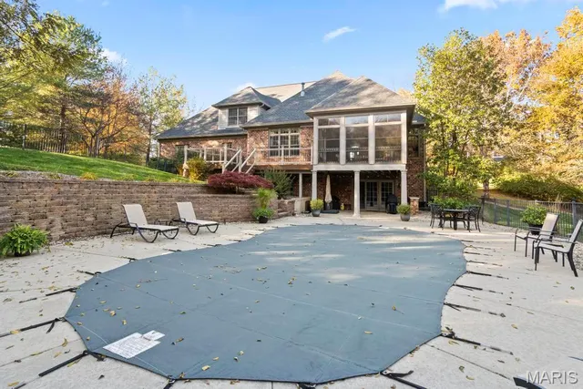 $1,050,000 | 7411 Creek Ridge Lane, Edwardsville, IL 62025