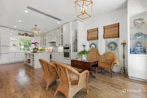 $1,999,900 | 17 Hedgebrook Way, The Hills, TX 78738