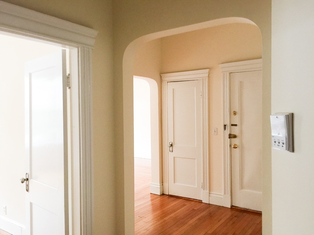 7 Naples Road, Unit 1 Brookline, MA 02446 - Photo 6 of 9