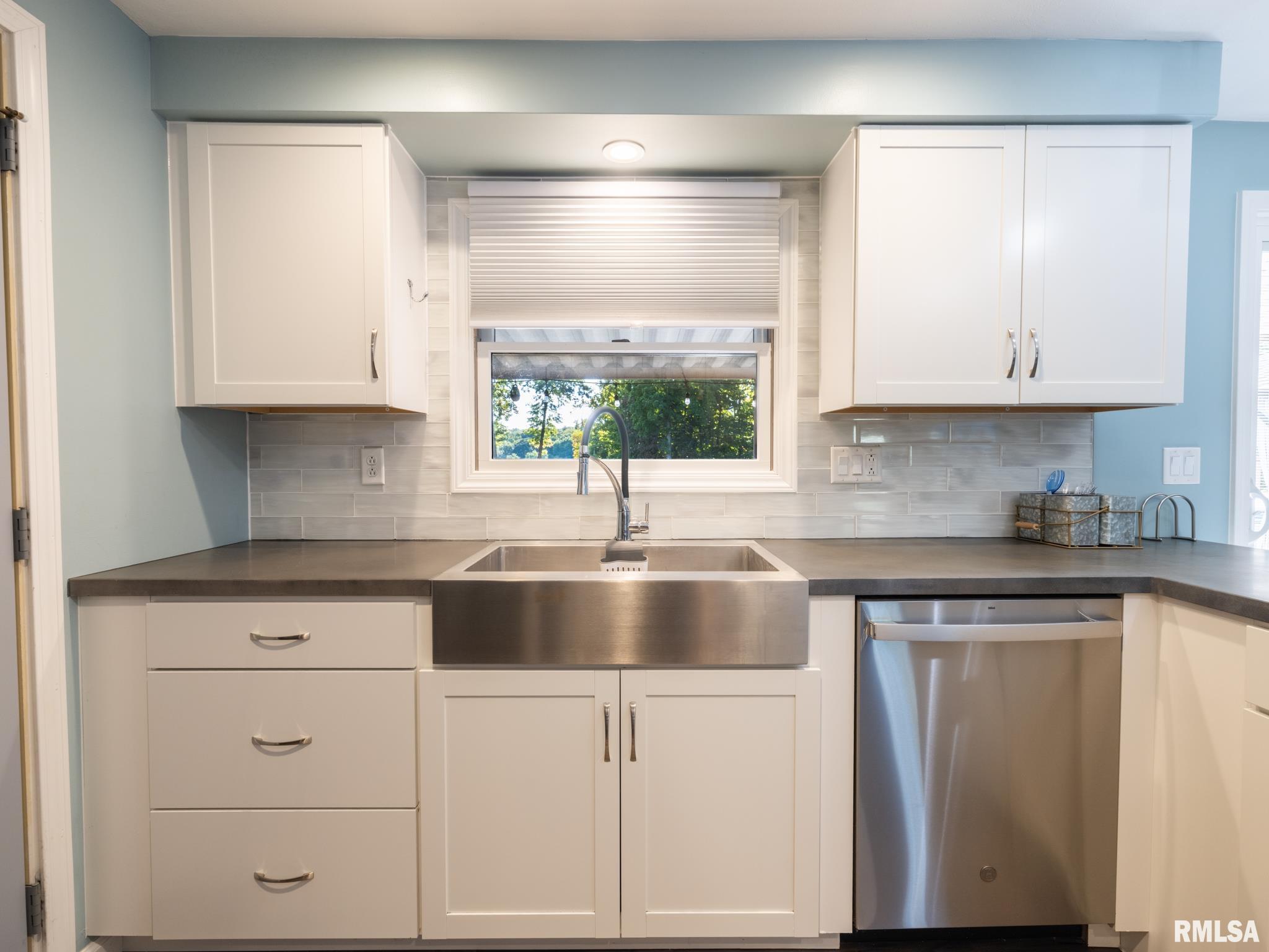 1406 Springfield Road East Peoria, IL 61611 - Photo 14 of 65 Gallery Image 14