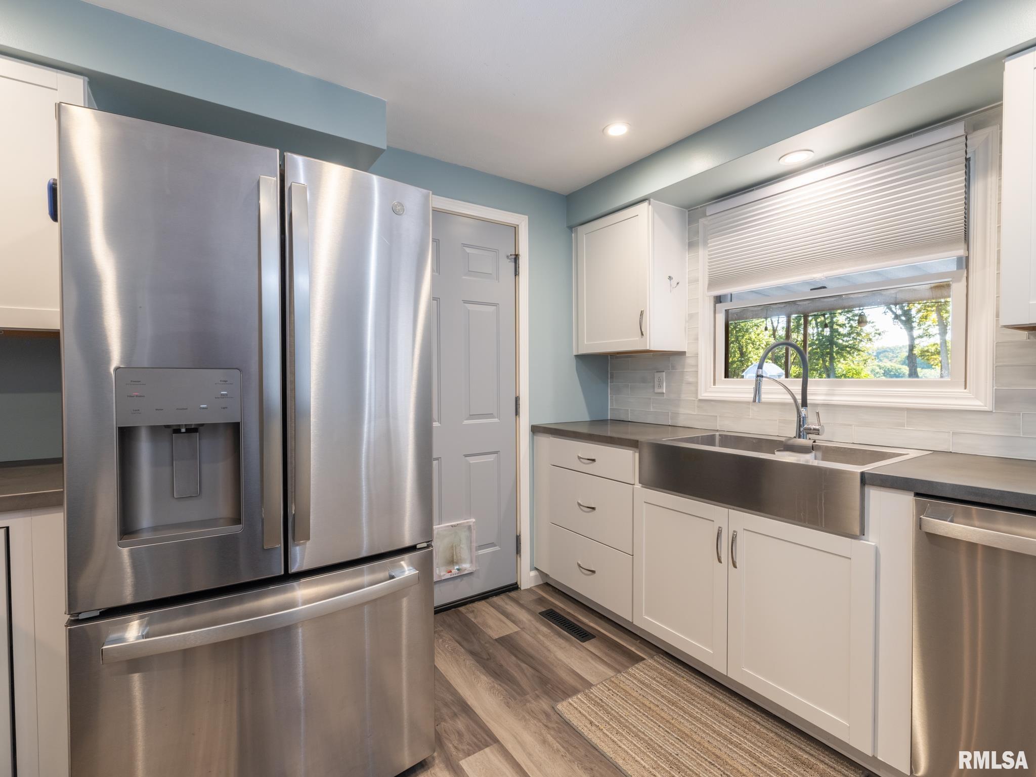 1406 Springfield Road East Peoria, IL 61611 - Photo 15 of 65 Gallery Image 15