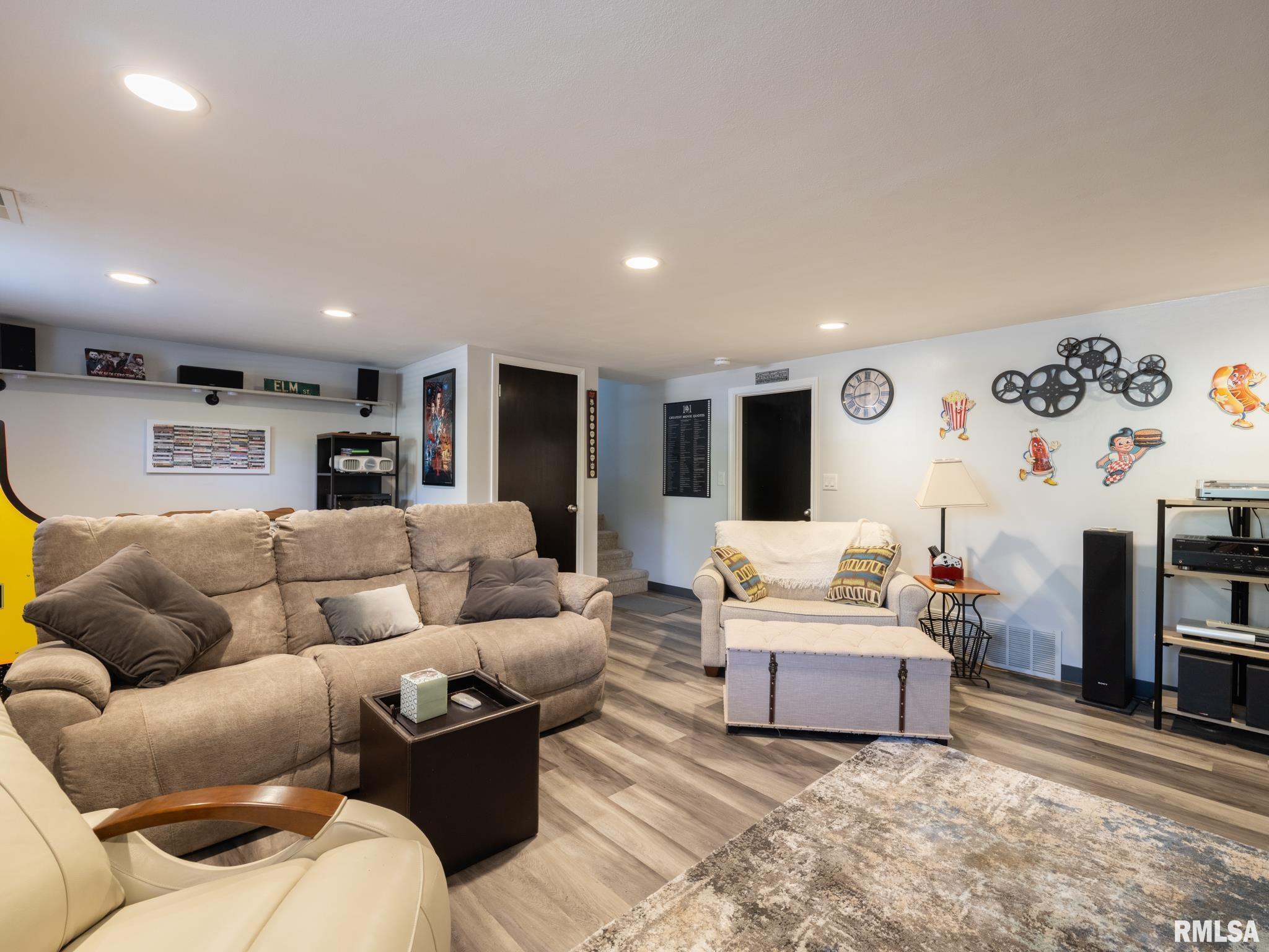 1406 Springfield Road East Peoria, IL 61611 - Photo 26 of 65 Gallery Image 26