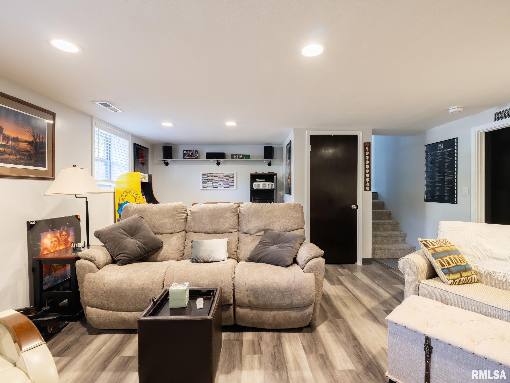 1406 Springfield Road East Peoria, IL 61611 - Photo 27 of 65 Gallery Image 27