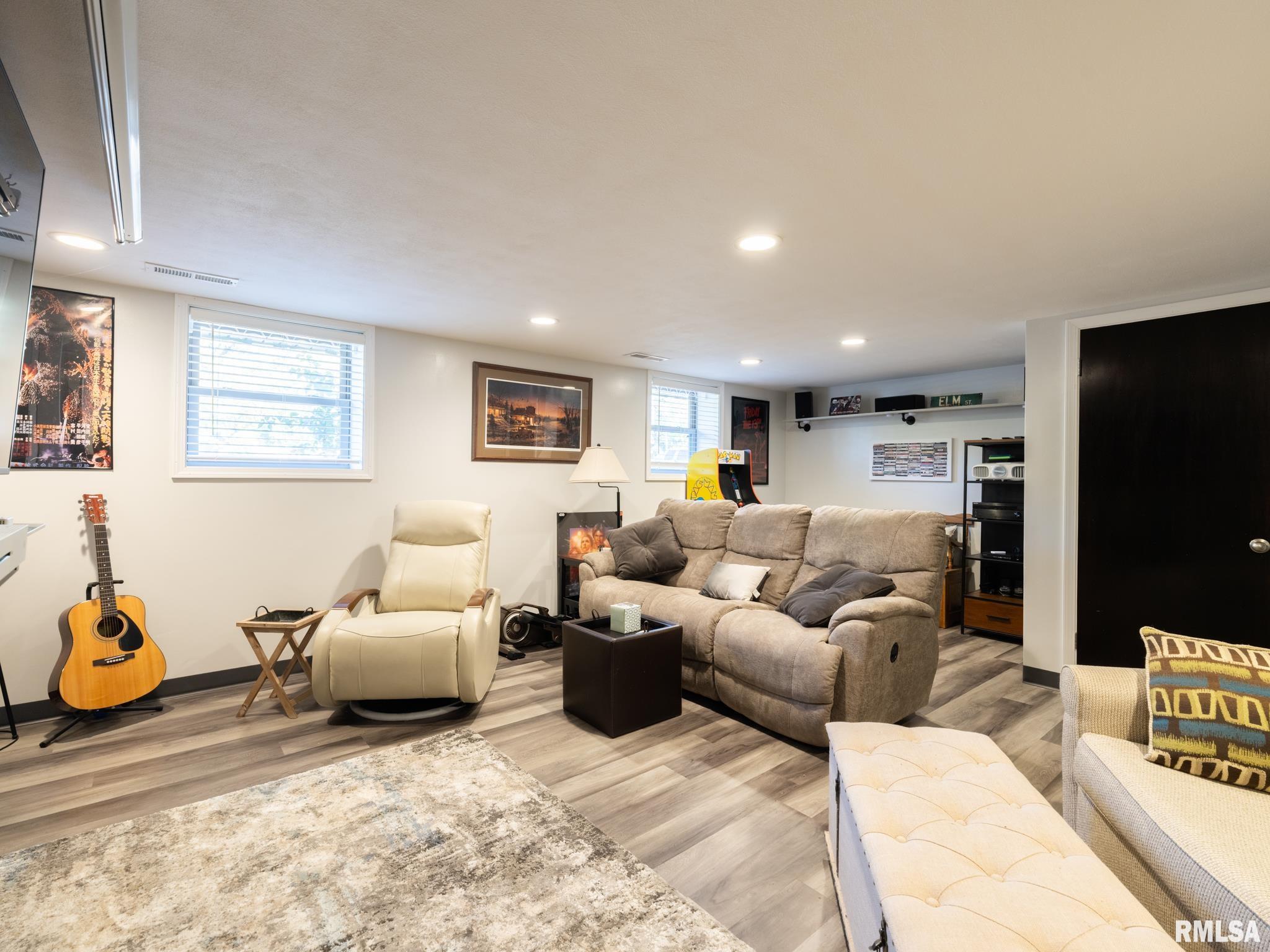 1406 Springfield Road East Peoria, IL 61611 - Photo 28 of 65 Gallery Image 28