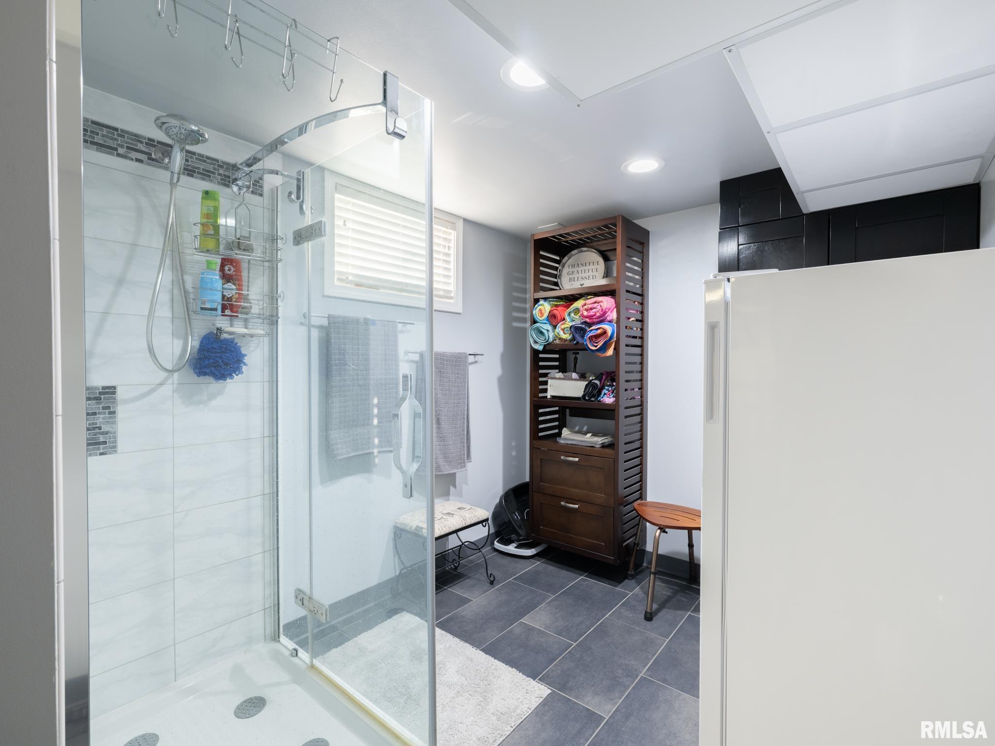 1406 Springfield Road East Peoria, IL 61611 - Photo 31 of 65 Gallery Image 31