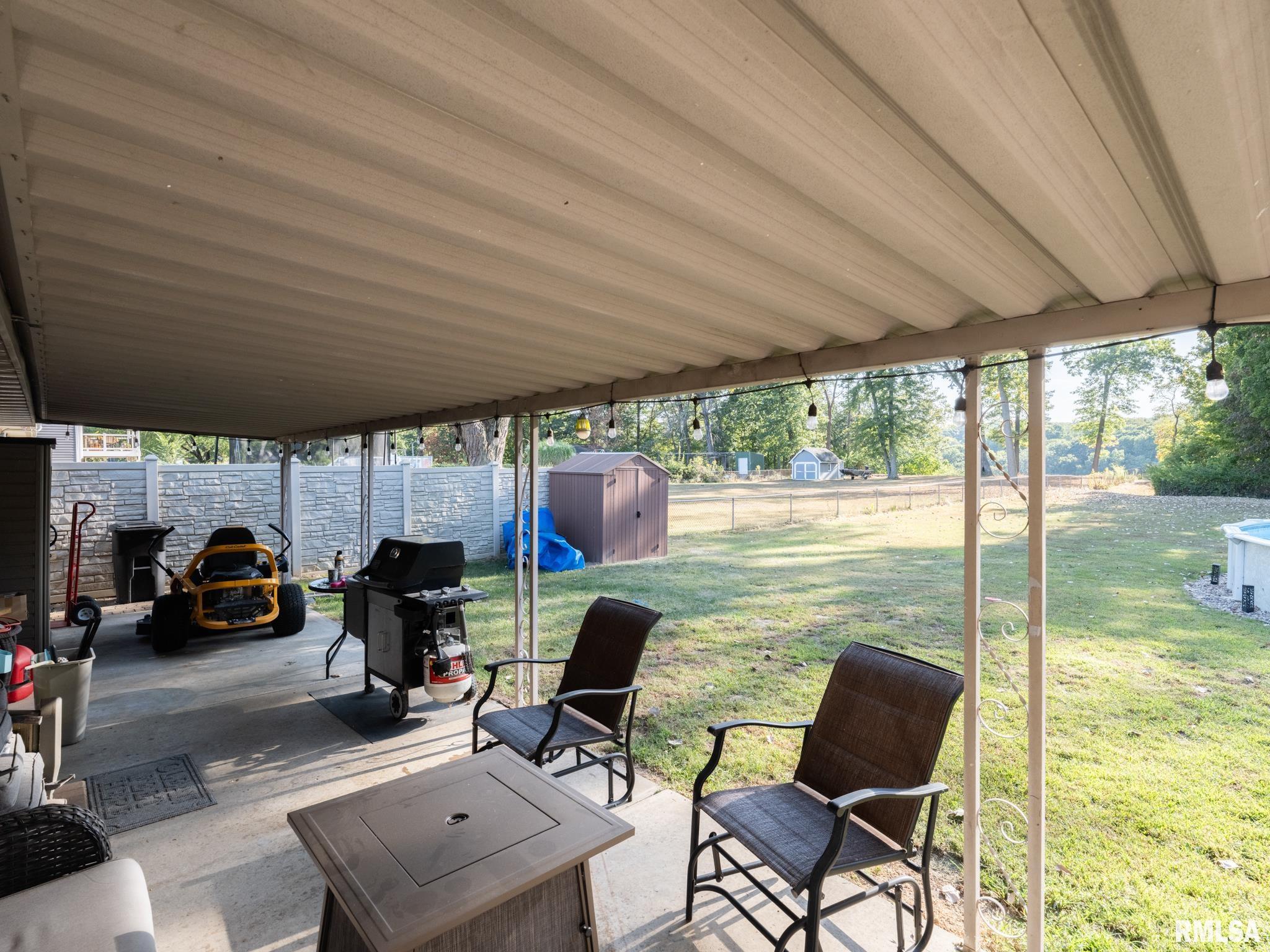 1406 Springfield Road East Peoria, IL 61611 - Photo 40 of 65 Gallery Image 40