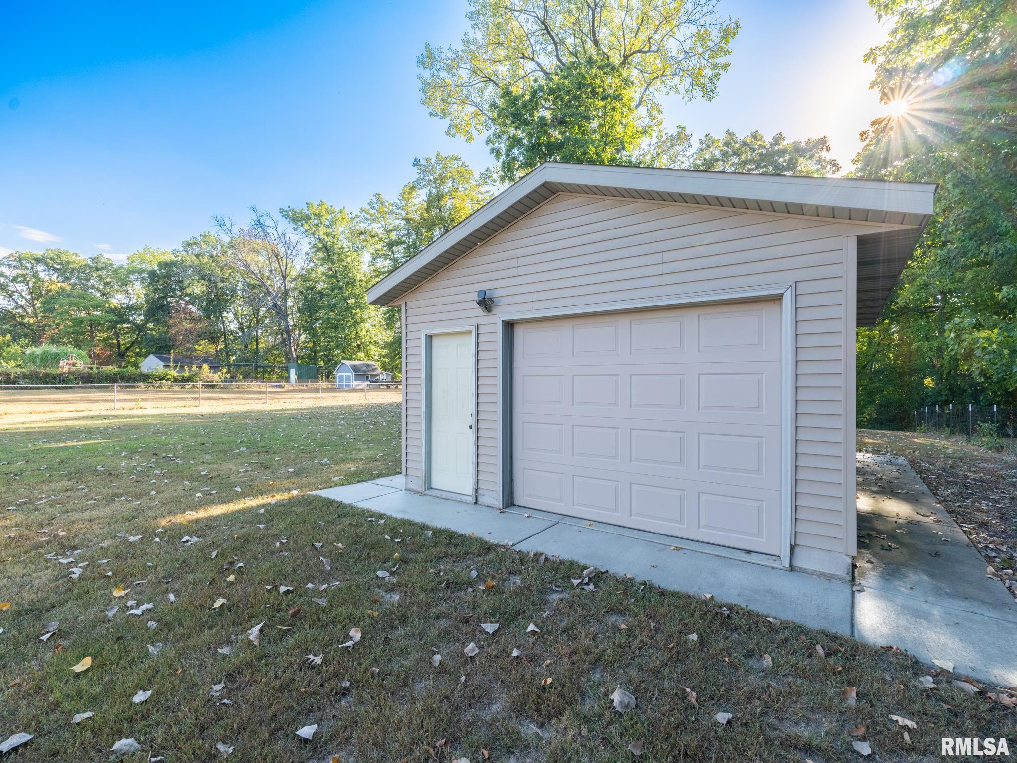 1406 Springfield Road East Peoria, IL 61611 - Photo 43 of 65 Gallery Image 43
