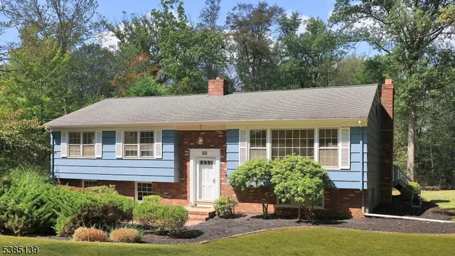 $895,000 | 59 Ferguson Road, Warren, NJ 07059