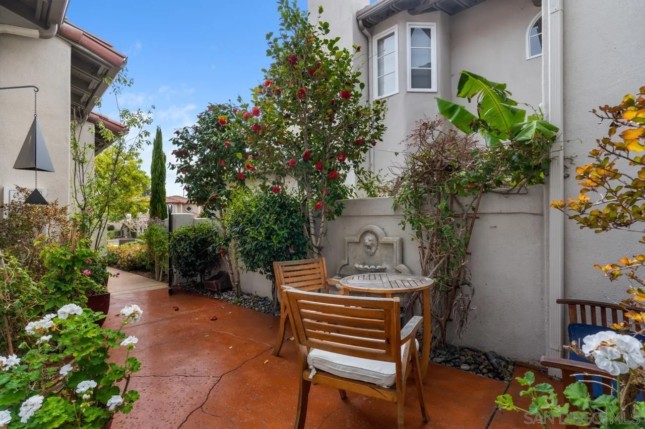 3128 Almahurst Row La Jolla, CA 92037 - Photo 4 of 21 a backyard of a house with outdoor seating