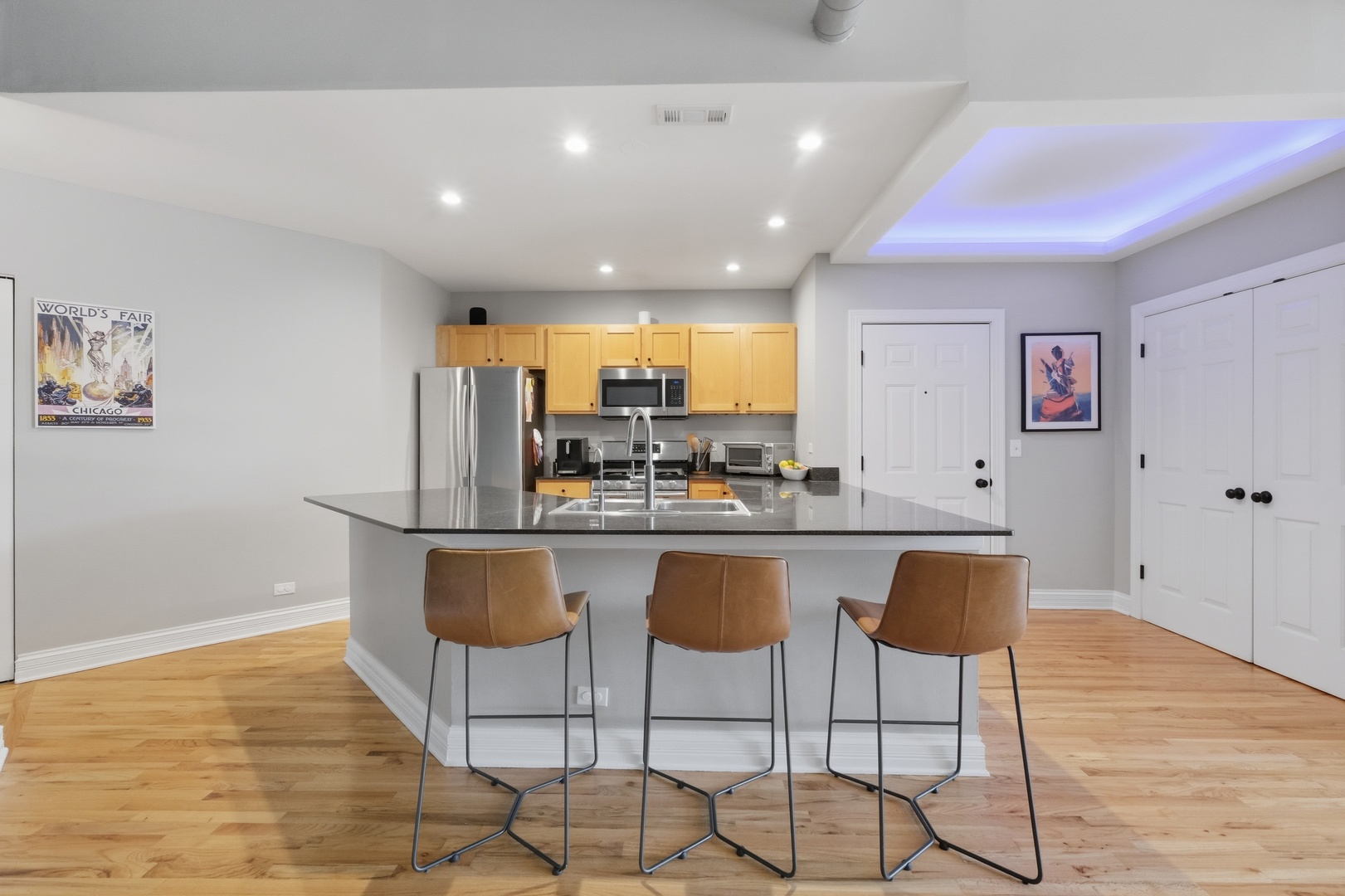 1245 West George Street, Unit 201 Chicago, IL 60657 - Photo 9 of 25
