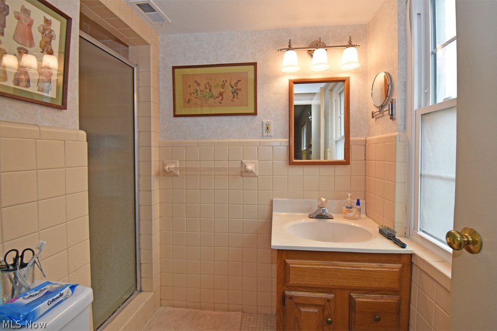 20301 Shelburne Road, Unit 4A Shaker Heights, OH 44118 - Photo 14 of 17 Gallery Image 14