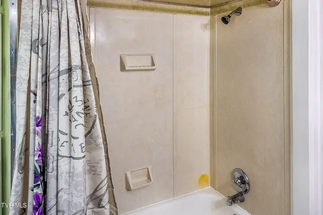 $199,000 | 132 Laurel Street, Weber City, VA 24290