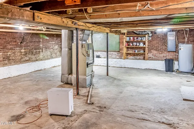 $199,000 | 132 Laurel Street, Weber City, VA 24290