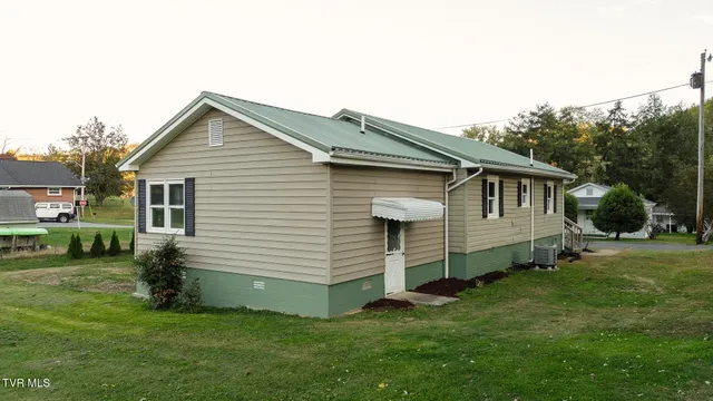 $199,000 | 132 Laurel Street, Weber City, VA 24290