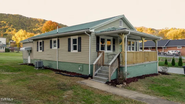 $199,000 | 132 Laurel Street, Weber City, VA 24290