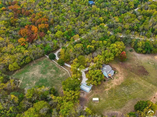 $620,000 | 820 East 1000th Road, Lawrence, KS 66047